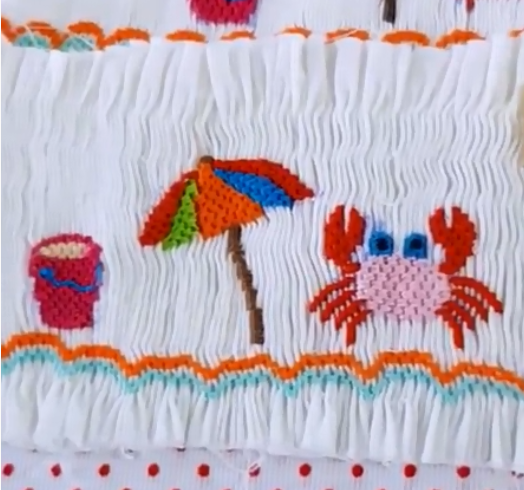 How to smock decorative patterns of sea crabs