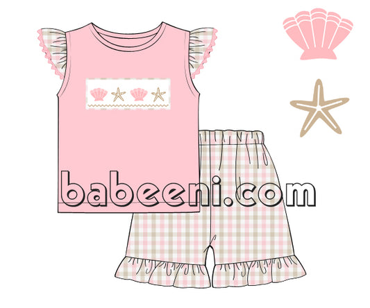 Pink girl short set with hand-smocked shells and starfish - DR 2573