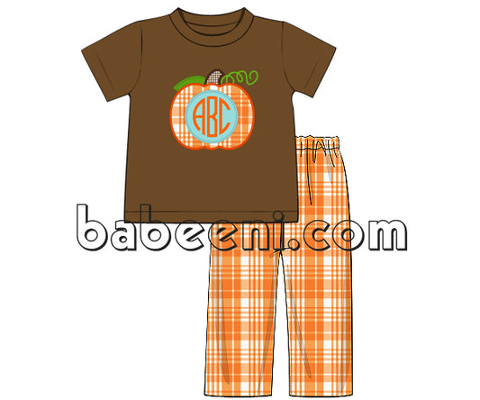 Nice pumpkin applique outfit for boy - BC 721