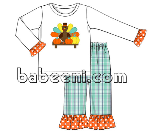 Pretty pumpkin and turkey applique outfit for girl - DR 2518